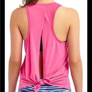 GapFit Breathe tie-back tank top